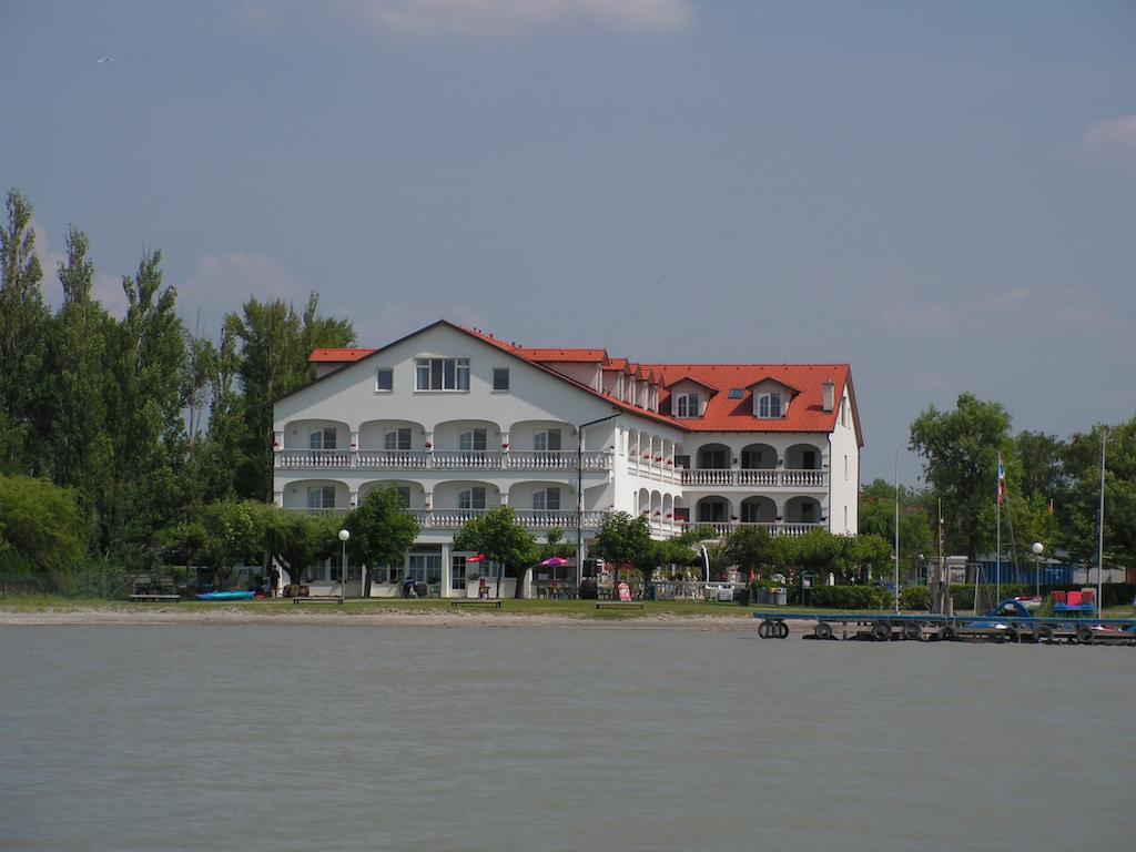 赫林德湖滨酒店 滨湖波德斯多夫 外观 照片